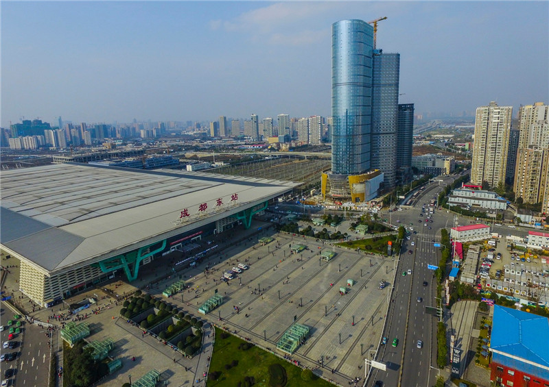 万达广场,山姆会员店等项目进驻,加快华润万象城二期,井泰东方广场等