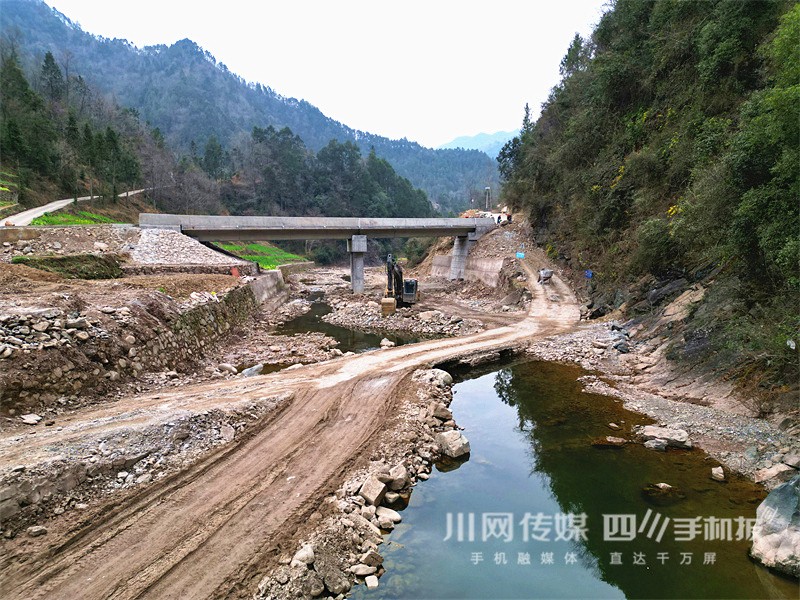 达州万源:漫水路变"安心桥" 惠及周边三千村民