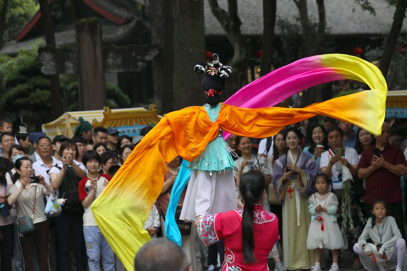 “端午传非遗 雅韵游武侯”木偶戏1（成都武侯祠博物馆供图）.jpg