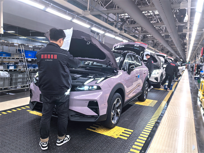 领克汽车成都基地已开工生产.jpg