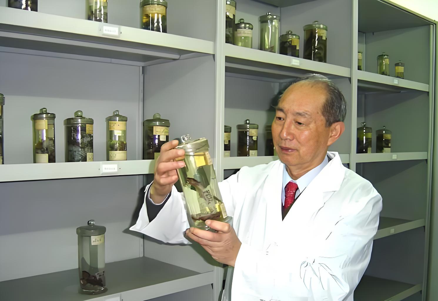 2赵尔宓中国科学院院士.png